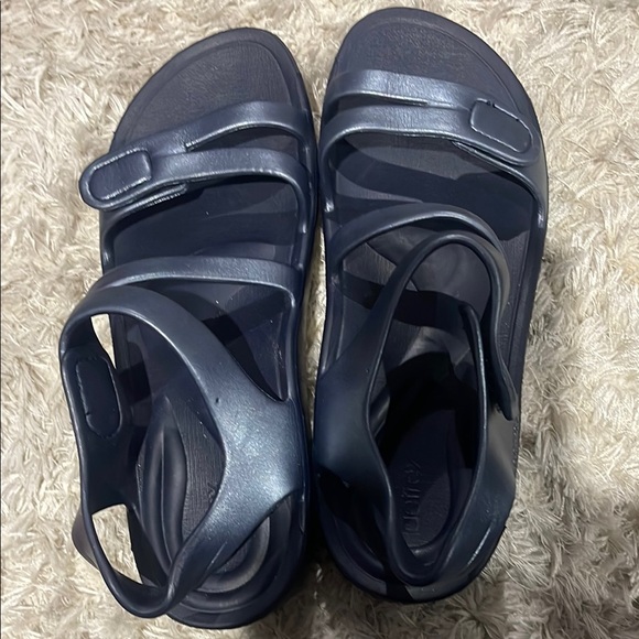 Aetrex Jillian Navy Blue Strappy Sandal